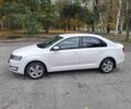 Белый Шкода Рапид, объемом двигателя 1.6 л и пробегом 114 тыс. км за 11000 $, фото 1 на Automoto.ua