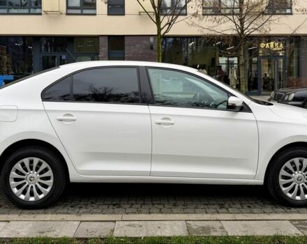 Белый Шкода Рапид, объемом двигателя 1.2 л и пробегом 141 тыс. км за 7800 $, фото 8 на Automoto.ua