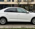 Белый Шкода Рапид, объемом двигателя 1.2 л и пробегом 141 тыс. км за 7800 $, фото 8 на Automoto.ua