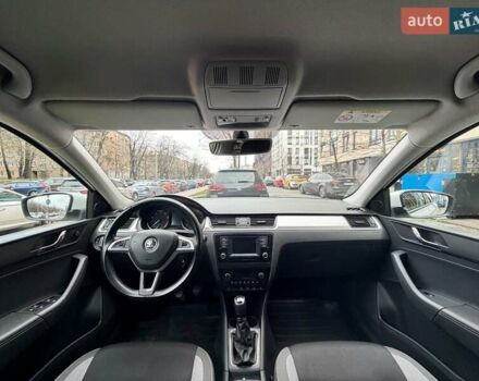 Белый Шкода Рапид, объемом двигателя 1.2 л и пробегом 141 тыс. км за 7800 $, фото 14 на Automoto.ua