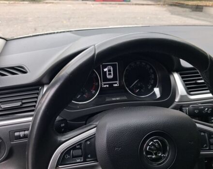 Белый Шкода Рапид, объемом двигателя 1.6 л и пробегом 114 тыс. км за 11000 $, фото 7 на Automoto.ua