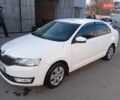 Белый Шкода Рапид, объемом двигателя 1.2 л и пробегом 155 тыс. км за 9000 $, фото 7 на Automoto.ua