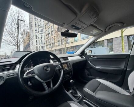 Белый Шкода Рапид, объемом двигателя 1.2 л и пробегом 141 тыс. км за 7800 $, фото 13 на Automoto.ua