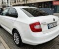 Белый Шкода Рапид, объемом двигателя 1.2 л и пробегом 141 тыс. км за 7800 $, фото 3 на Automoto.ua