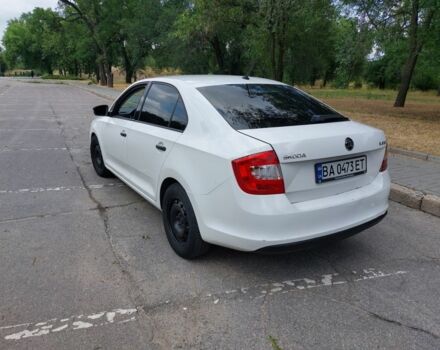 Белый Шкода Рапид, объемом двигателя 1.2 л и пробегом 260 тыс. км за 6600 $, фото 3 на Automoto.ua