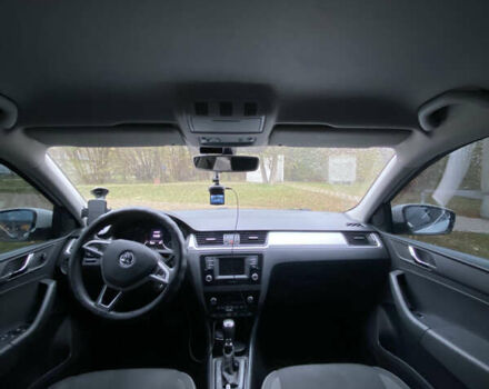 Белый Шкода Рапид, объемом двигателя 1.6 л и пробегом 115 тыс. км за 13000 $, фото 16 на Automoto.ua