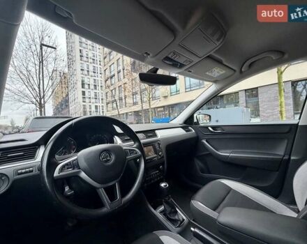 Белый Шкода Рапид, объемом двигателя 1.2 л и пробегом 141 тыс. км за 7800 $, фото 13 на Automoto.ua