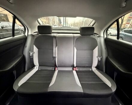 Белый Шкода Рапид, объемом двигателя 1.2 л и пробегом 141 тыс. км за 7800 $, фото 19 на Automoto.ua