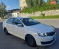 Білий Шкода Рапід, об'ємом двигуна 1.6 л та пробігом 62 тис. км за 12000 $, фото 10 на Automoto.ua