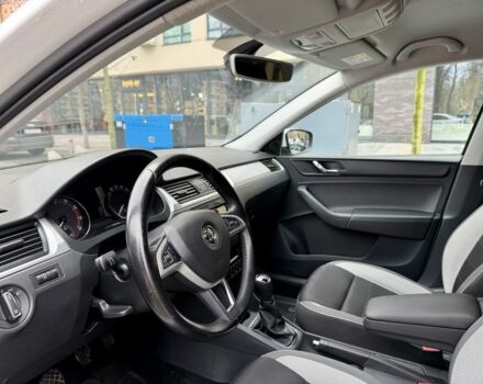 Белый Шкода Рапид, объемом двигателя 1.2 л и пробегом 141 тыс. км за 7800 $, фото 12 на Automoto.ua