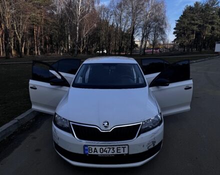 Белый Шкода Рапид, объемом двигателя 1.2 л и пробегом 260 тыс. км за 6600 $, фото 11 на Automoto.ua