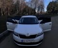 Белый Шкода Рапид, объемом двигателя 1.2 л и пробегом 260 тыс. км за 6600 $, фото 11 на Automoto.ua