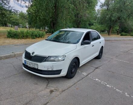 Белый Шкода Рапид, объемом двигателя 1.2 л и пробегом 260 тыс. км за 6600 $, фото 1 на Automoto.ua