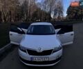 Білий Шкода Рапід, об'ємом двигуна 1.2 л та пробігом 247 тис. км за 7200 $, фото 5 на Automoto.ua