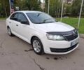 Белый Шкода Рапид, объемом двигателя 1.6 л и пробегом 256 тыс. км за 7200 $, фото 1 на Automoto.ua