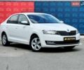 Белый Шкода Рапид, объемом двигателя 1 л и пробегом 71 тыс. км за 10300 $, фото 1 на Automoto.ua