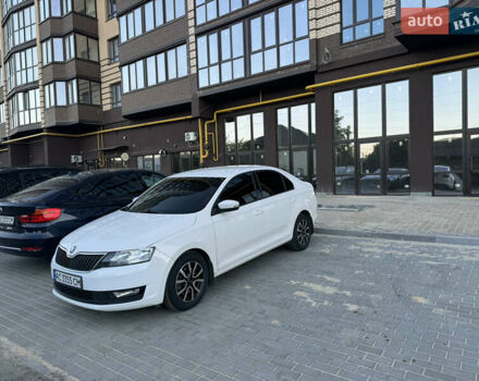 Белый Шкода Рапид, объемом двигателя 1.6 л и пробегом 160 тыс. км за 10000 $, фото 9 на Automoto.ua