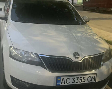 Белый Шкода Рапид, объемом двигателя 1.6 л и пробегом 160 тыс. км за 10000 $, фото 5 на Automoto.ua