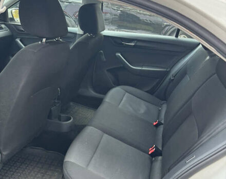 Шкода Рапид 2018 в Киеве на Automoto.ua Белый Шкода Рапид, объемом двигателя 1.6 л и пробегом 350 тыс. км за 7000 $, фото 6 на Automoto.ua