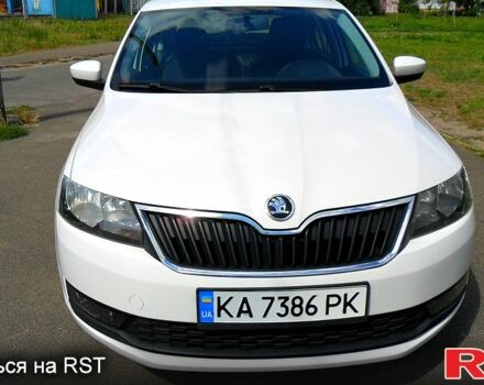 Белый Шкода Рапид, объемом двигателя 1.6 л и пробегом 110 тыс. км за 9900 $, фото 1 на Automoto.ua