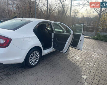Білий Шкода Рапід, об'ємом двигуна 1.6 л та пробігом 158 тис. км за 8800 $, фото 3 на Automoto.ua