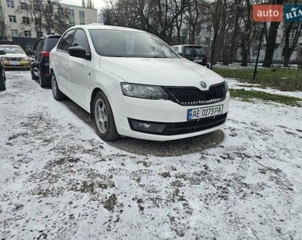 Белый Шкода Рапид, объемом двигателя 1.6 л и пробегом 137 тыс. км за 8500 $, фото 1 на Automoto.ua