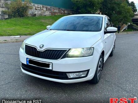 Шкода Рапид 2013 в Одессе на Automoto.ua Белый Шкода Рапид, объемом двигателя 1.2 л и пробегом 186 тыс. км за 6900 $, фото 1 на Automoto.ua