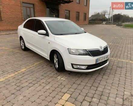 Белый Шкода Рапид, объемом двигателя 1.6 л и пробегом 285 тыс. км за 6850 $, фото 1 на Automoto.ua