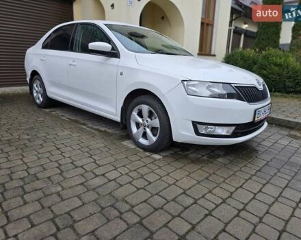 Белый Шкода Рапид, объемом двигателя 1.6 л и пробегом 106 тыс. км за 8600 $, фото 1 на Automoto.ua