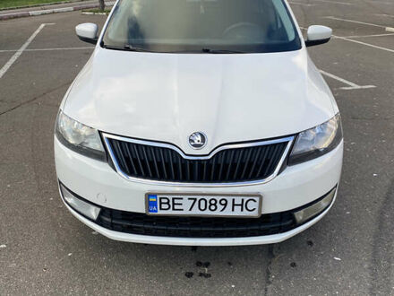 Белый Шкода Рапид, объемом двигателя 1.6 л и пробегом 175 тыс. км за 7300 $, фото 1 на Automoto.ua