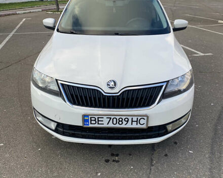 Белый Шкода Рапид, объемом двигателя 1.6 л и пробегом 175 тыс. км за 7300 $, фото 1 на Automoto.ua