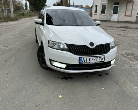Белый Шкода Рапид, объемом двигателя 1.2 л и пробегом 230 тыс. км за 8000 $, фото 1 на Automoto.ua