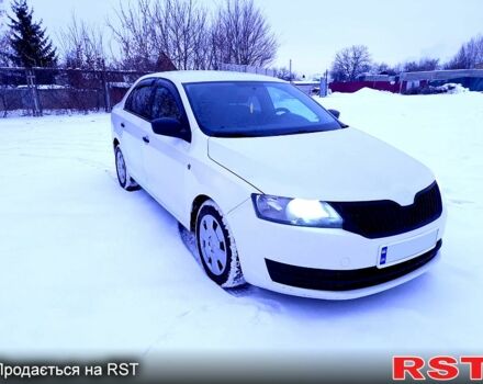 Белый Шкода Рапид, объемом двигателя 1.6 л и пробегом 21600 тыс. км за 5800 $, фото 1 на Automoto.ua
