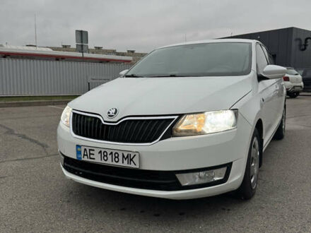 Білий Шкода Рапід, об'ємом двигуна 1.6 л та пробігом 241 тис. км за 6000 $, фото 1 на Automoto.ua