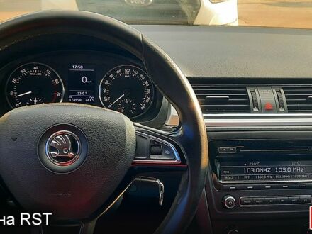 Шкода Рапид 2013 в Харькове на Automoto.ua Белый Шкода Рапид, объемом двигателя 1.2 л и пробегом 176 тыс. км за 5500 $, фото 1 на Automoto.ua