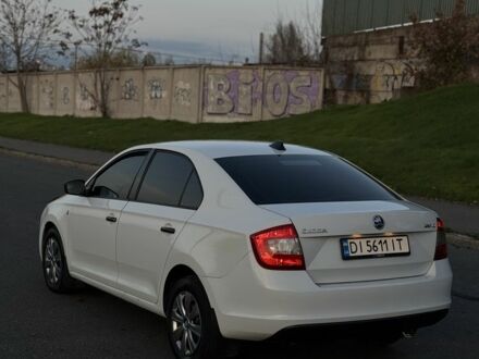 Белый Шкода Рапид, объемом двигателя 1.6 л и пробегом 225 тыс. км за 6700 $, фото 1 на Automoto.ua