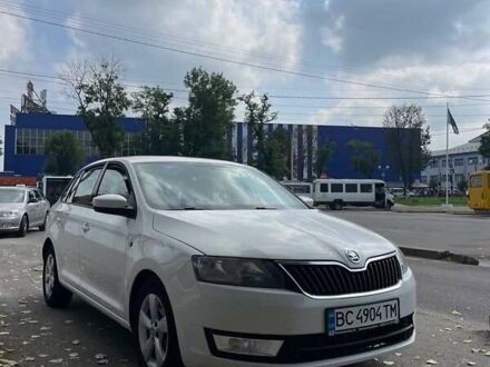 Белый Шкода Рапид, объемом двигателя 1.6 л и пробегом 240 тыс. км за 7000 $, фото 1 на Automoto.ua