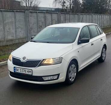 Белый Шкода Рапид, объемом двигателя 1.2 л и пробегом 236 тыс. км за 5900 $, фото 1 на Automoto.ua