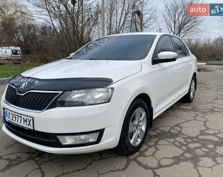 Білий Шкода Рапід, об'ємом двигуна 1.6 л та пробігом 200 тис. км за 8500 $, фото 1 на Automoto.ua