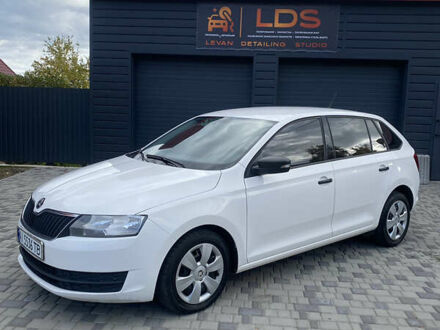 Белый Шкода Рапид, объемом двигателя 1.42 л и пробегом 235 тыс. км за 6700 $, фото 1 на Automoto.ua