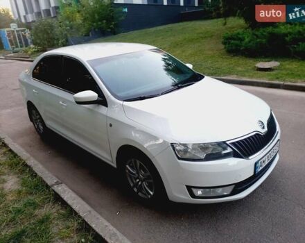 Белый Шкода Рапид, объемом двигателя 1.6 л и пробегом 240 тыс. км за 7700 $, фото 1 на Automoto.ua