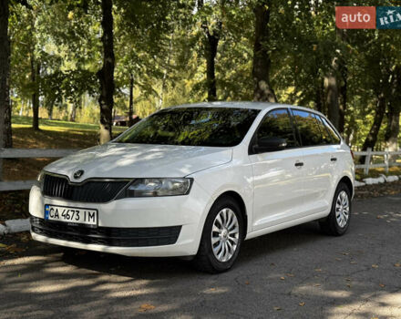 Белый Шкода Рапид, объемом двигателя 1.4 л и пробегом 230 тыс. км за 5800 $, фото 1 на Automoto.ua