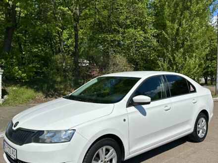 Шкода Рапід 2015 у Києві на Automoto.ua Білий Шкода Рапід, об'ємом двигуна 1.6 л та пробігом 179 тис. км за 10150 $, фото 1 на Automoto.ua