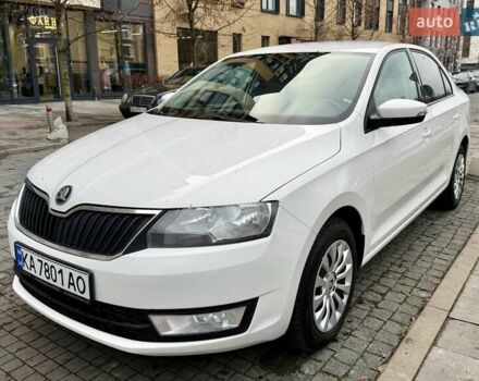 Белый Шкода Рапид, объемом двигателя 1.2 л и пробегом 141 тыс. км за 7800 $, фото 1 на Automoto.ua