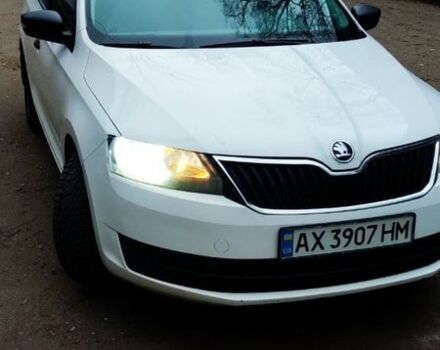 Білий Шкода Рапід, об'ємом двигуна 1.6 л та пробігом 200 тис. км за 7600 $, фото 1 на Automoto.ua
