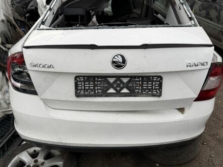 Шкода Рапид 2017 в Фастове на Automoto.ua Белый Шкода Рапид, объемом двигателя 1.2 л и пробегом 90 тыс. км за 1800 $, фото 1 на Automoto.ua