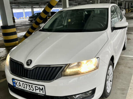 Белый Шкода Рапид, объемом двигателя 1.6 л и пробегом 143 тыс. км за 10400 $, фото 1 на Automoto.ua
