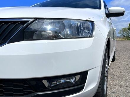Шкода Рапід 2018 у Белгород-Днестровском на Automoto.ua Білий Шкода Рапід, об'ємом двигуна 1.6 л та пробігом 119 тис. км за 10200 $, фото 1 на Automoto.ua