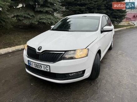 Белый Шкода Рапид, объемом двигателя 1.6 л и пробегом 226 тыс. км за 10000 $, фото 1 на Automoto.ua