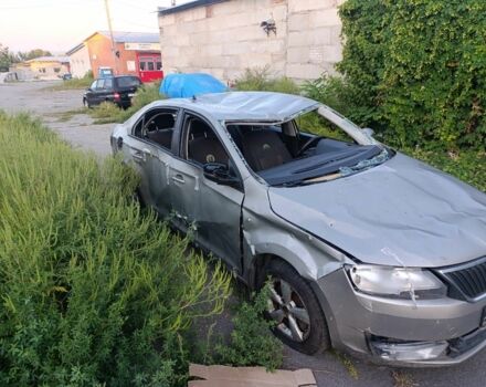 Бежевый Шкода Рапид, объемом двигателя 1 л и пробегом 1 тыс. км за 3000 $, фото 2 на Automoto.ua